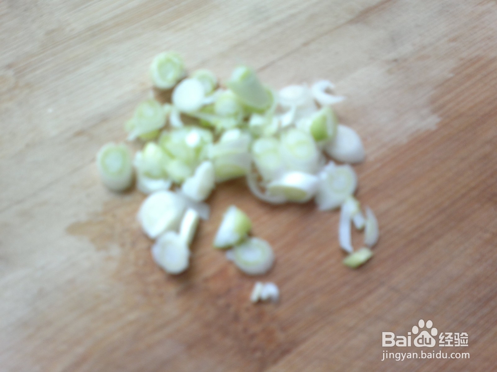 制作简单的下饭菜青椒平菇炒肉的做法