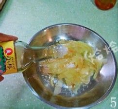 西瓜皮也是美味菜---凉拌西瓜皮(二)