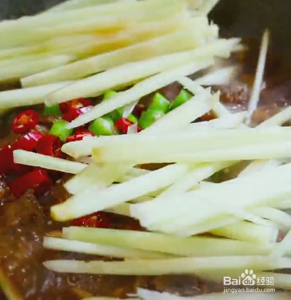 姜丝焖鸭肉的做法
