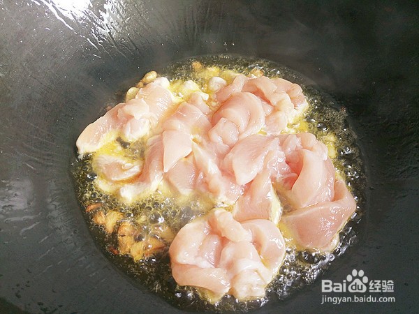 鸡肉和什么菜炒最好