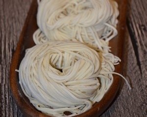 日式拉面面条
