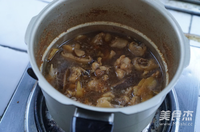 黄焖鸡的家常做法