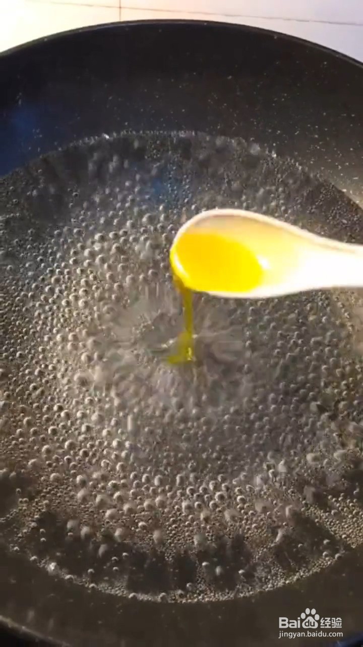 做法简单又非常好吃的清炒虾仁是怎样做的