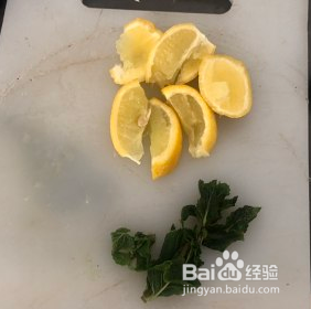 好喝的玫瑰薄荷苏打水