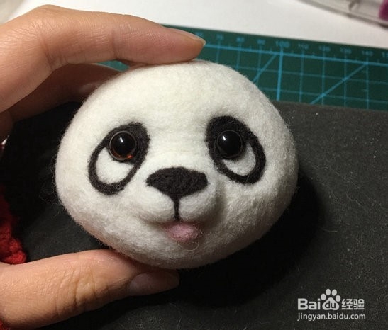 教你如何用羊毛制作熊猫挂件