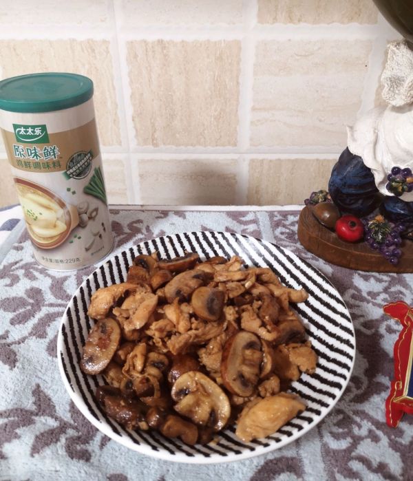 黑椒蒜香鸡肉蘑菇