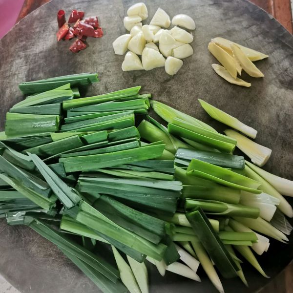 家常蒜香黄鱼鱼籽