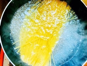 怎么做新鲜番茄意大利面