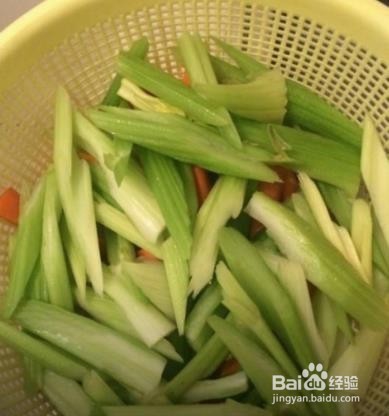 泡椒凤爪的做法