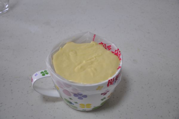 草莓奶油华夫饼
