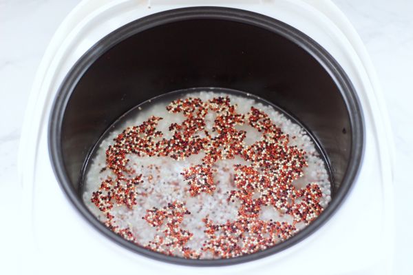 三色藜麦青菜饭团