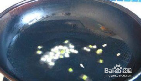 木耳炒白菜的做法