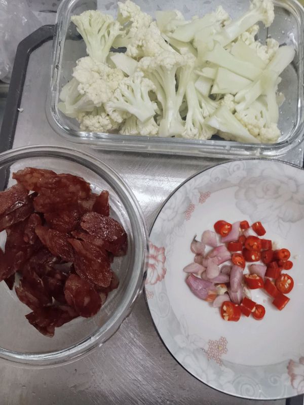 广式腊肠炒花菜
