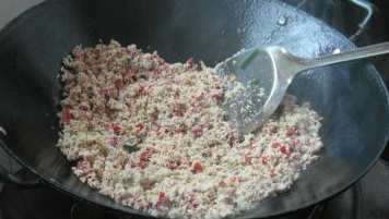 虾仁辣椒粉的做法