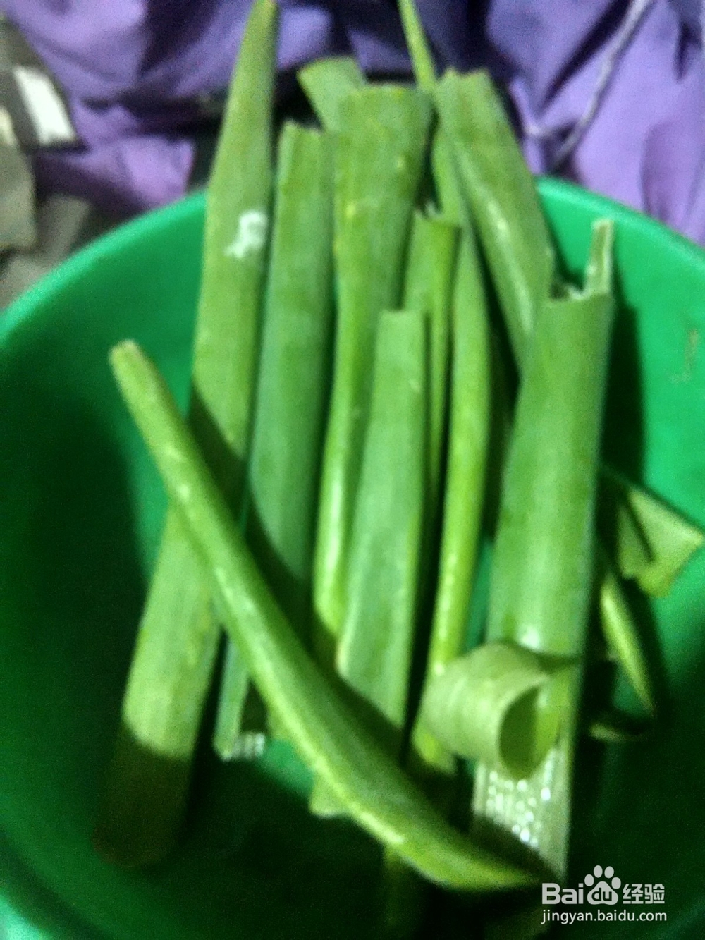 葱爆土豆丝炒芹菜
