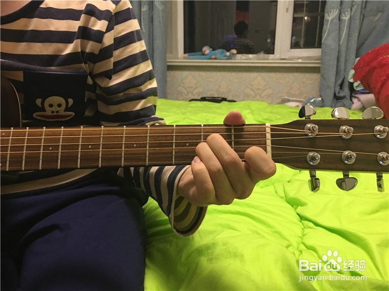 如何用吉他弹唱小幸运简单版？小幸运吉他教程