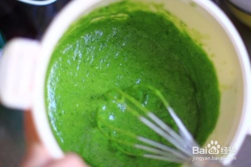 给宝宝制作辅食（菜泥、果泥、蛋黄、粥）