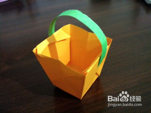 纸水桶的折法
