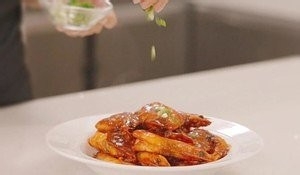 茄汁大虾简单又美味还补钙！