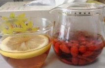 柠檬可以和枸杞一起泡水喝吗