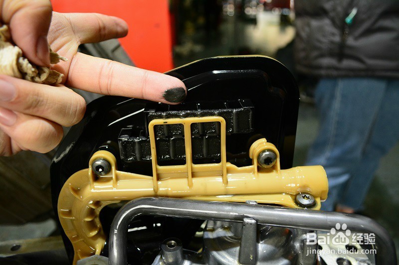 吉普自由光,显示维修变速器,故障灯