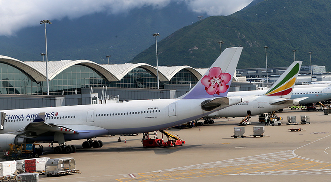 香港机场是不是就是香港国际机场
