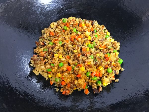 香菇时蔬糯米饭