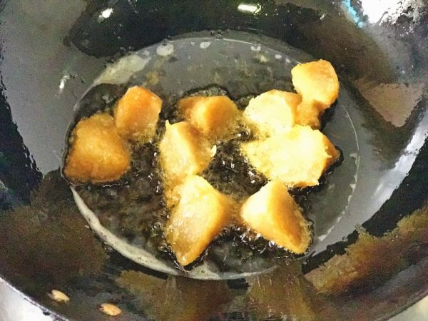 梅干菜粽子烧排骨