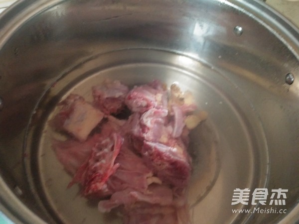 鸭架汤的家常做法