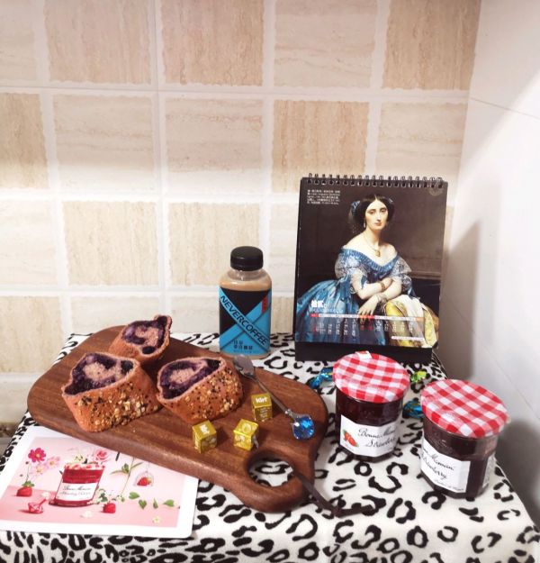 蓝莓爆浆芝士欧包