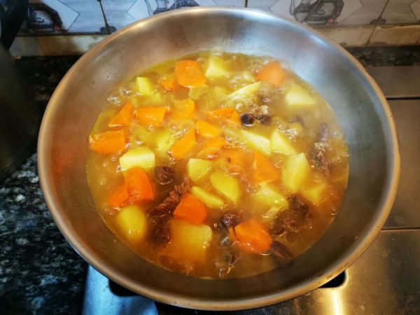 咖喱牛肉炖土豆
