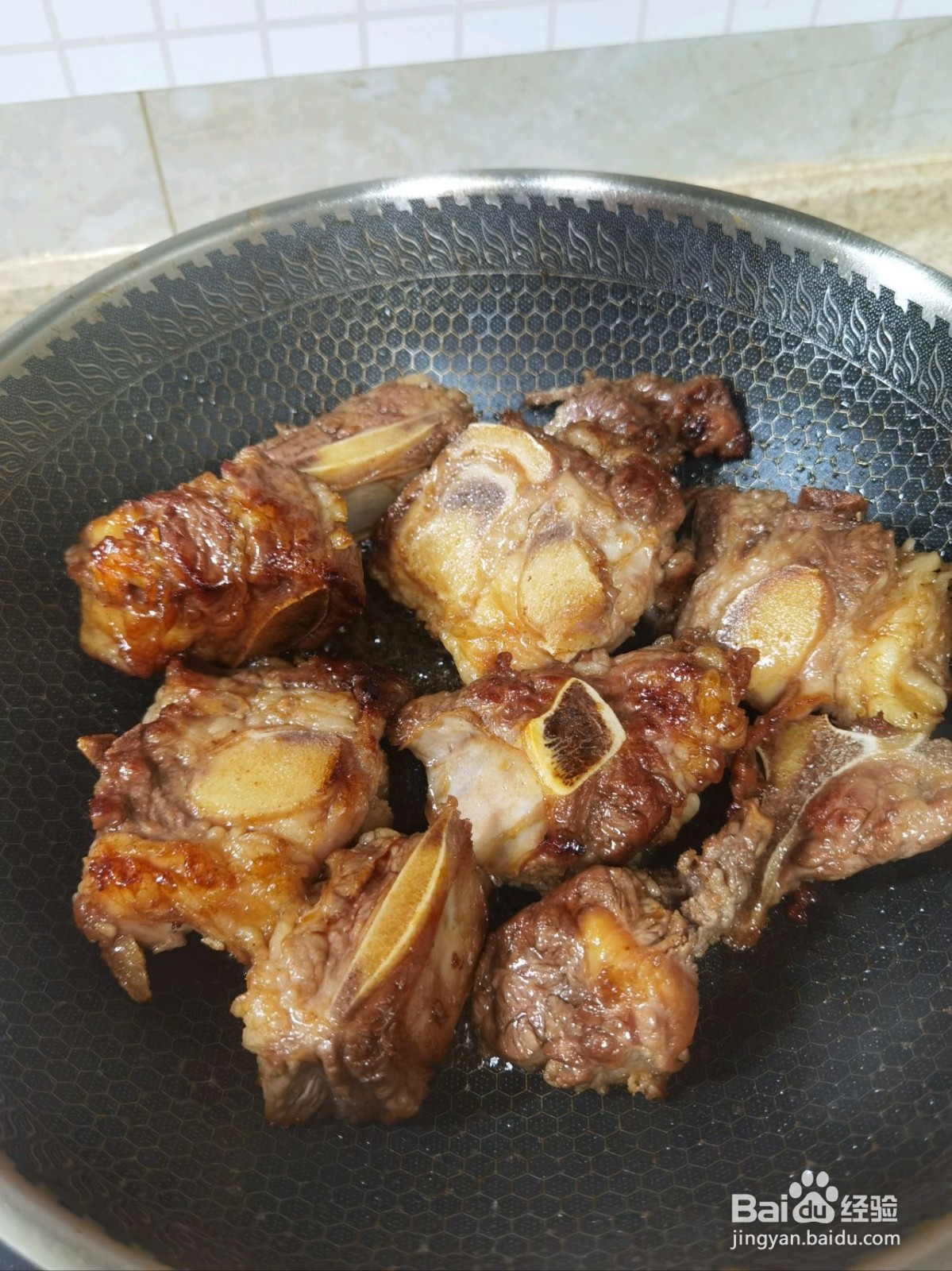 牛排骨烧年糕的做法