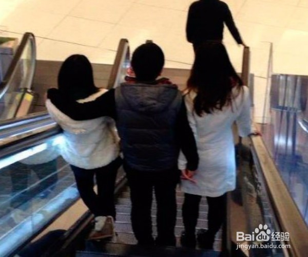 闺蜜喜欢上自己的男朋友该怎么办呢？