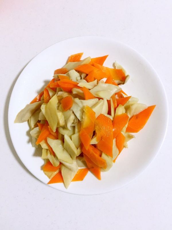 杏鲍菇炒火腿肠