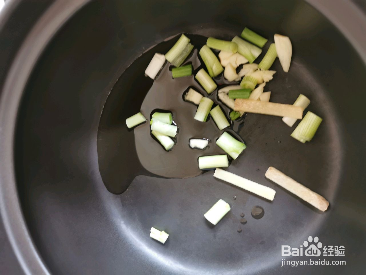 虾滑豆腐煲的做法