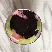 如何制作缤纷思慕雪