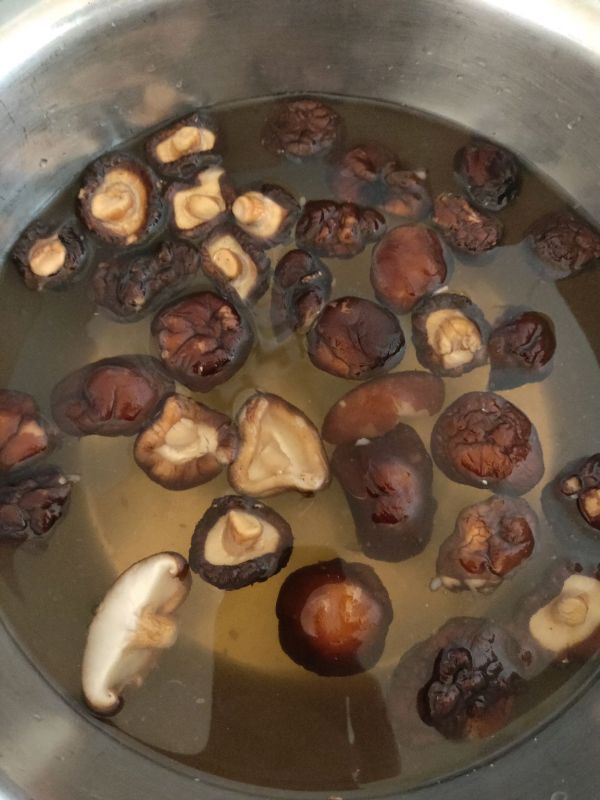 香菇土豆炖土鸡