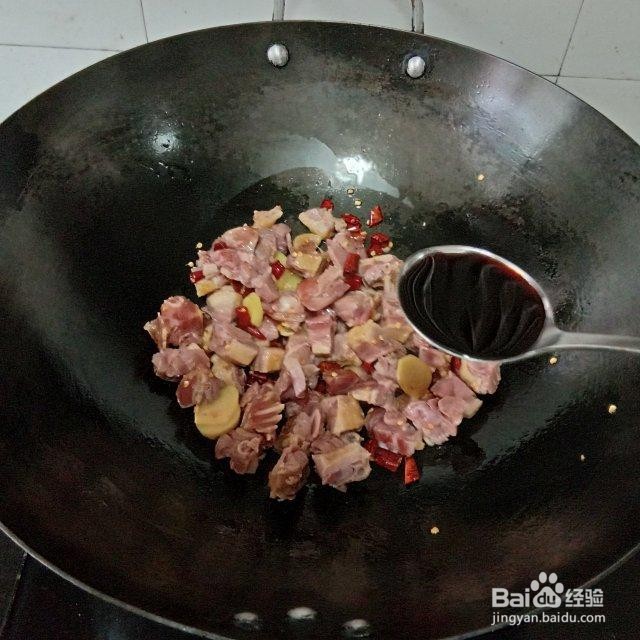 怎么做青椒炒腊鸭腿