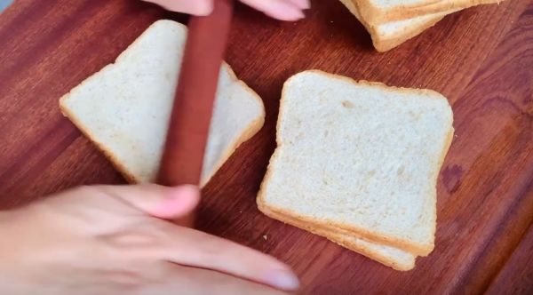 蘑菇白酱培根吐司披萨