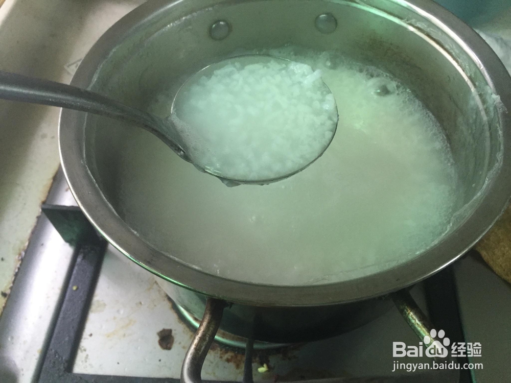 怎么吃都不腻的三文鱼蔬菜粥