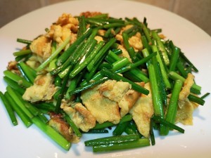 超嫩蒜苔炒鸡蛋的做法