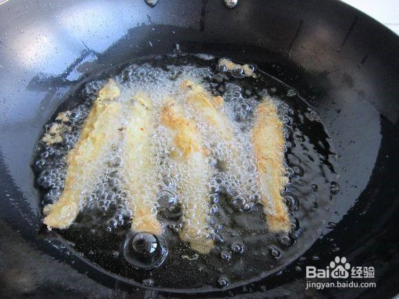 干炸沙丁鱼的做法