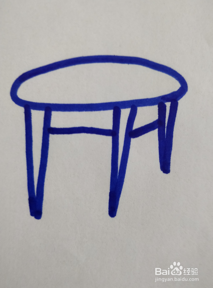 四腿圆桌的简笔画怎么画？