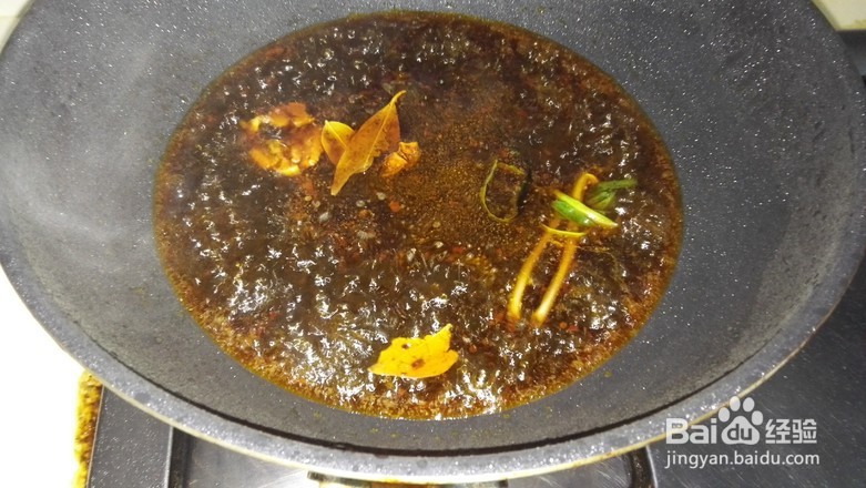 如何做酱烧鱼尾萝卜？