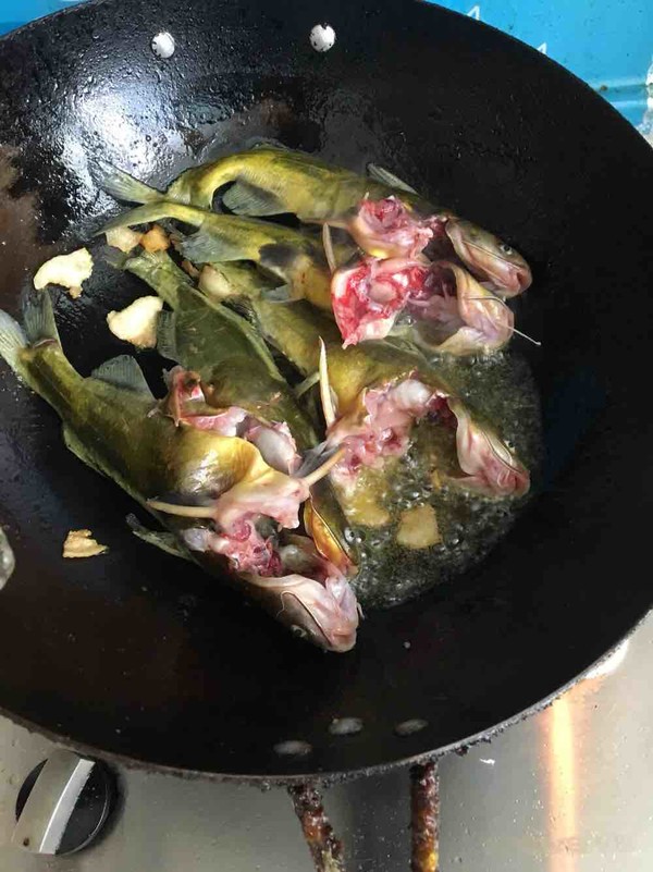 水煮黄鸭叫的做法