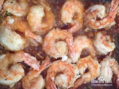 好吃的酱爆虾球小吃