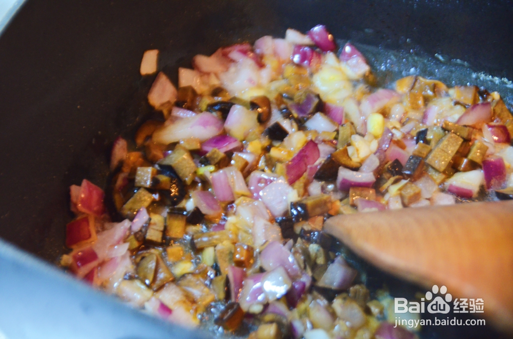 做出入味的鸡汁牛肝菌烩饭