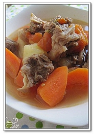 【猪肉炖粉条】菜里的粉条很给力！附炖肉容易烂的小窍门