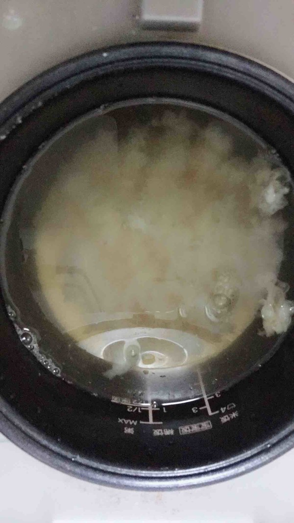 菠萝银耳小米粥