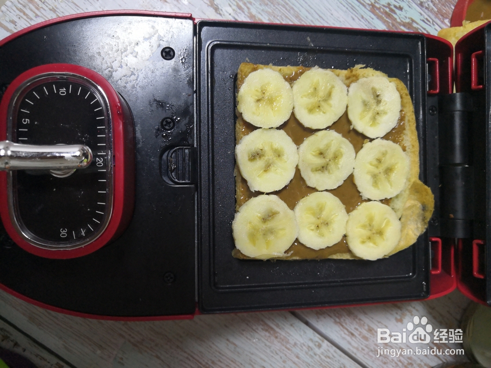 戒掉外卖的香蕉花生酱三明治
